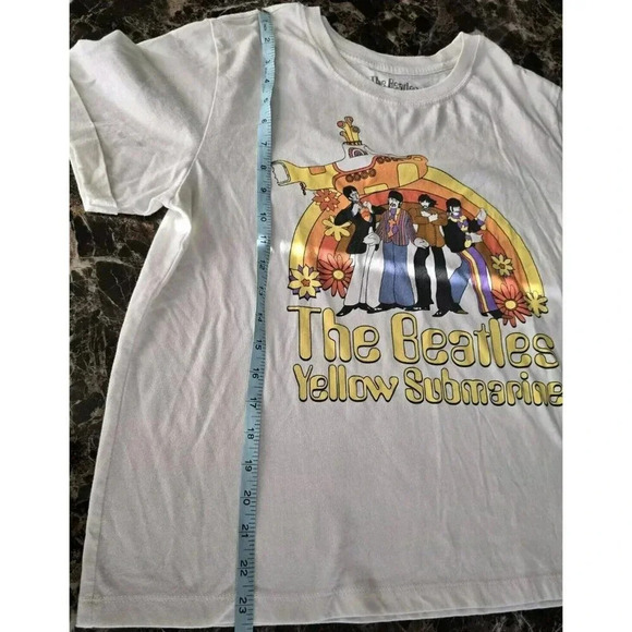 The Beattles Yellow Submarine Crew Neck T Shirt Size XL Women's Short Sleeves - Picture 4 of 9